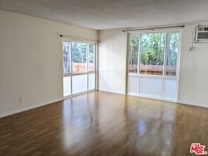 633 N Sweetzer Ave in West Hollywood, CA - Building Photo - Building Photo