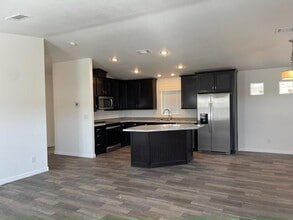 6770 W State Rte 89A in Sedona, AZ - Foto de edificio - Building Photo