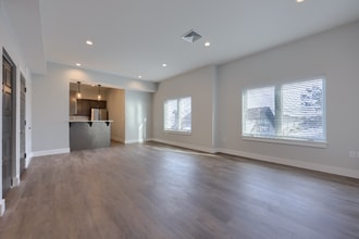 117 W Main St in New Holland, PA - Foto de edificio - Building Photo