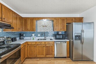 1472 W Beach Blvd in Gulf Shores, AL - Building Photo - Building Photo