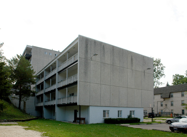 171 W Maynard Ave in Columbus, OH - Foto de edificio - Building Photo