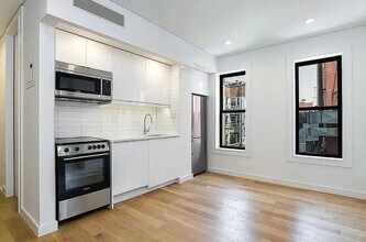 146 Mulberry St in New York, NY - Foto de edificio - Building Photo