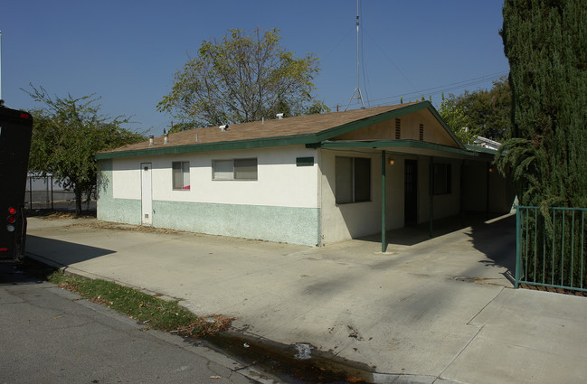 2018 19th St in Bakersfield, CA - Foto de edificio - Building Photo