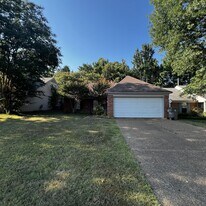 9274 Charly Hill Ln in Memphis, TN - Building Photo