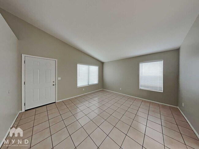 3126 W Foothill Dr in Phoenix, AZ - Building Photo - Building Photo