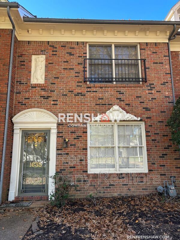 1635 Kimbrough Rd in Germantown, TN - Foto de edificio - Building Photo