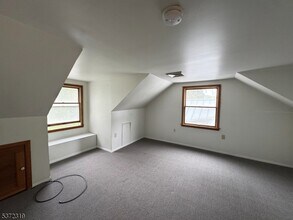 615 County Rd 627 in Bloomsbury, NJ - Building Photo - Building Photo