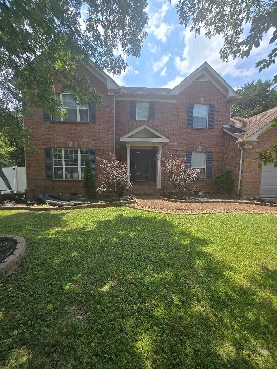 503 Breslin Ave in Smyrna, TN - Building Photo
