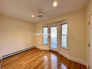 10 Selkirk Rd, Unit 4 in Boston, MA - Building Photo - Building Photo