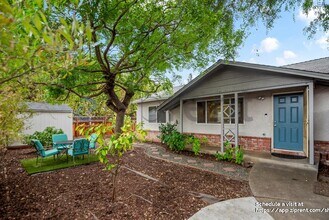 134 Kittoe Dr in Mountain View, CA - Building Photo - Building Photo