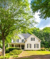 313 Oak Hill Ln in Canton, GA - Building Photo