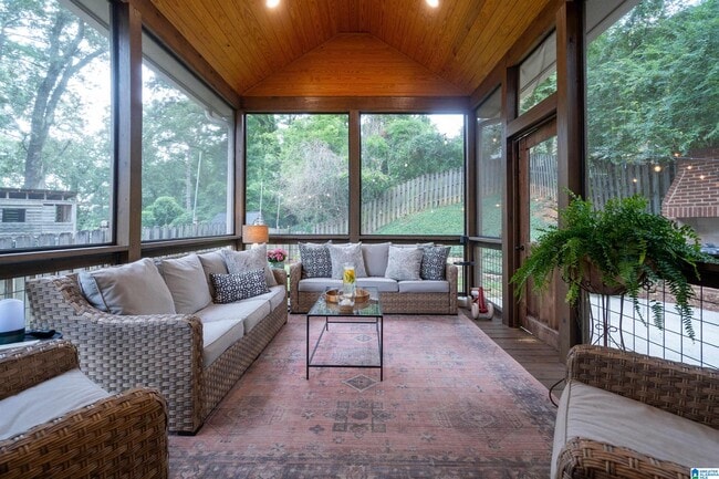 property at 2760 16th Pl S