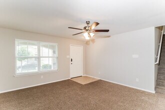 1623 Kawati Way in Krum, TX - Building Photo - Building Photo