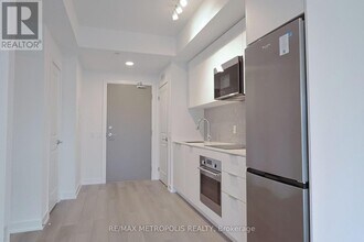 15 Skyridge Dr in Brampton, ON - Building Photo - Building Photo