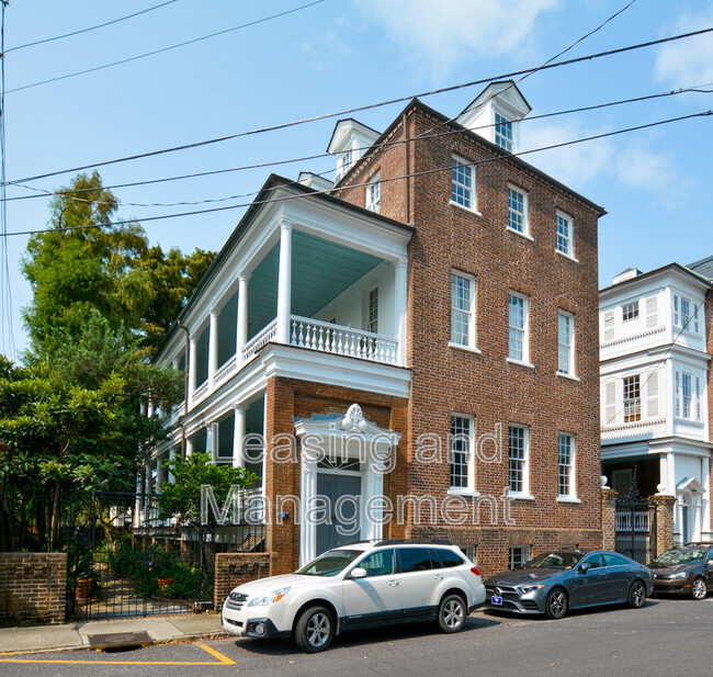 21 Archdale St in Charleston, SC - Building Photo - Building Photo