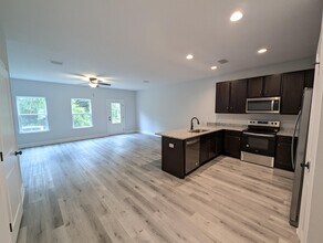 1705 Sound Haven Ct in Navarre, FL - Building Photo - Building Photo