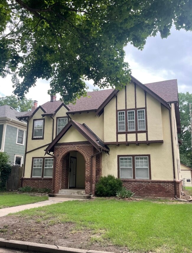 property at 1116 N Carlos St