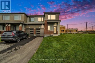 722 Quilter Row in Ottawa, ON - Building Photo