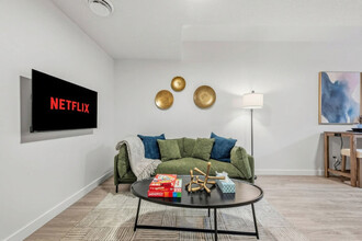 10749-10773 73 Ave NW in Edmonton, AB - Building Photo - Building Photo