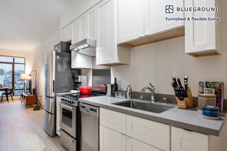 24 Franklin St in San Francisco, CA - Building Photo - Building Photo