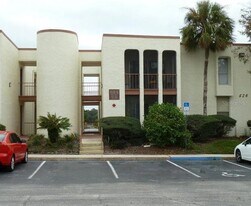 524 Orange Dr, Unit 33 in Altamonte Springs, FL - Building Photo