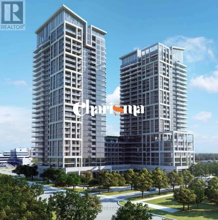 8960-8960 Jane St in Vaughan, ON - Building Photo