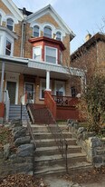437 W Bringhurst St, Unit 1st Floor in Philadelphia, PA - Building Photo