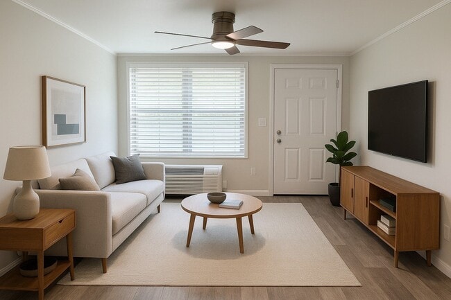 Sunrise Apartments in Titusville, FL - Foto de edificio - Building Photo