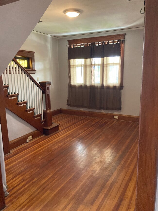 1239 Western Ave, Unit 1239A western ave