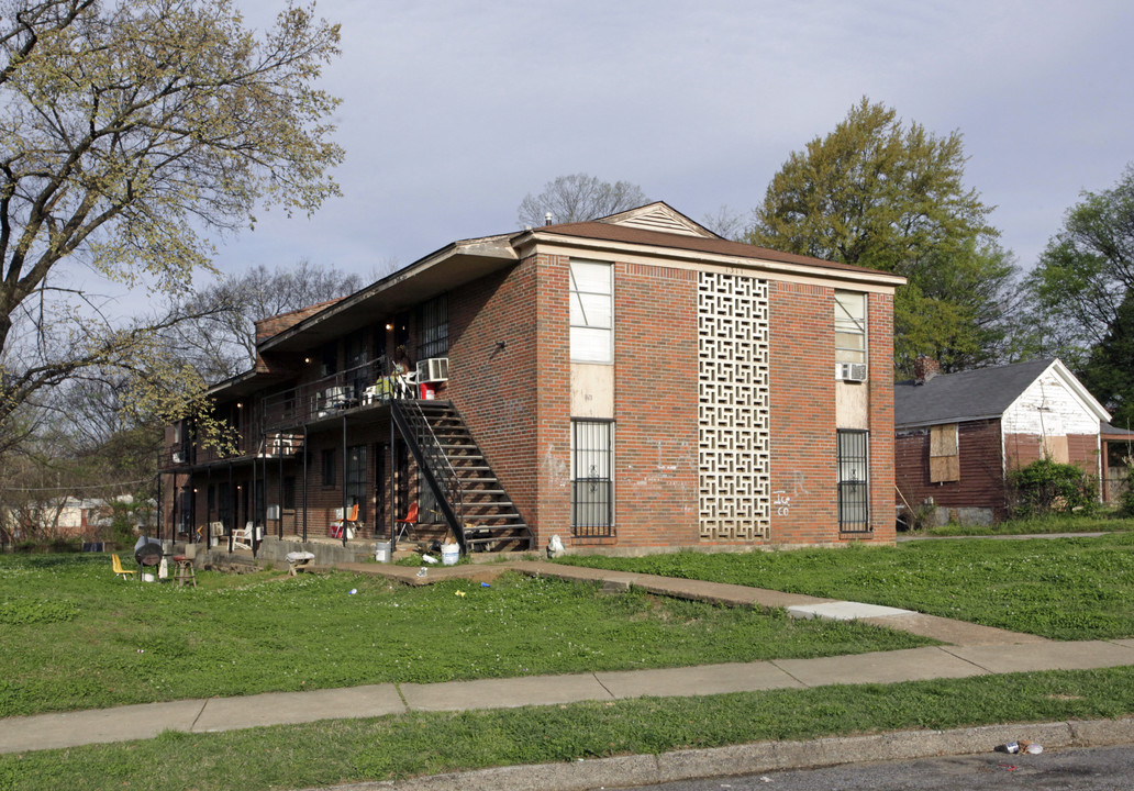 1311 Mcmillan St in Memphis, TN - Foto de edificio