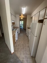 Forest Green Apartments in Beaverton, OR - Foto de edificio - Building Photo