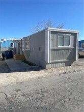 3295 N Nellis Blvd in Las Vegas, NV - Building Photo - Building Photo