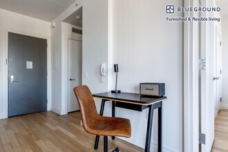 550 W 54th St in New York, NY - Foto de edificio - Building Photo