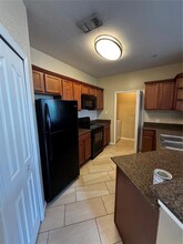 5609 Legacy Crescent Pl in Riverview, FL - Building Photo - Building Photo
