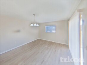 1201 Windsor Cir in Brandon, FL - Foto de edificio - Building Photo