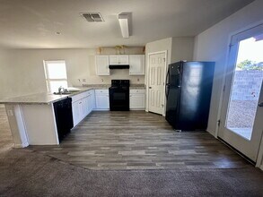 226 W Watson Ct in Casa Grande, AZ - Building Photo - Building Photo