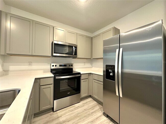 2933 Canary Ave in Davenport, FL - Building Photo - Building Photo