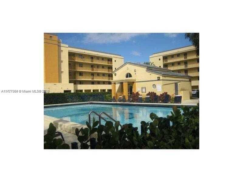 14961 SW 82nd Ln in Miami, FL - Building Photo