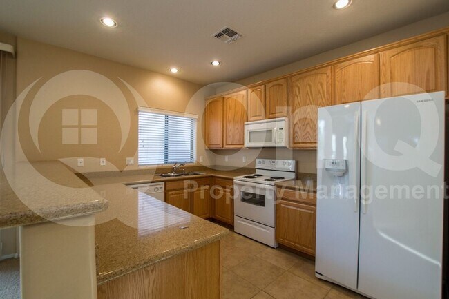 1387 S Joshua Tree Ln in Gilbert, AZ - Building Photo - Building Photo