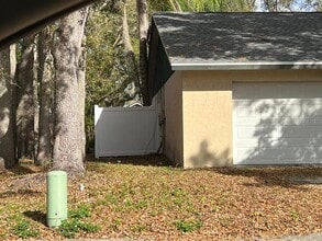 200 Arbor Dr W in Palm Harbor, FL - Building Photo - Building Photo