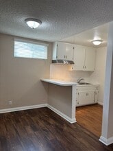 3104 Montrose Ave in Montrose, CA - Building Photo - Building Photo