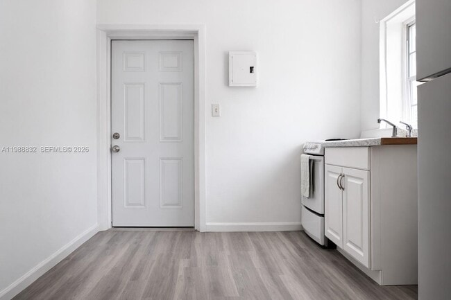 6250 NW Miami Pl in Miami, FL - Building Photo - Building Photo