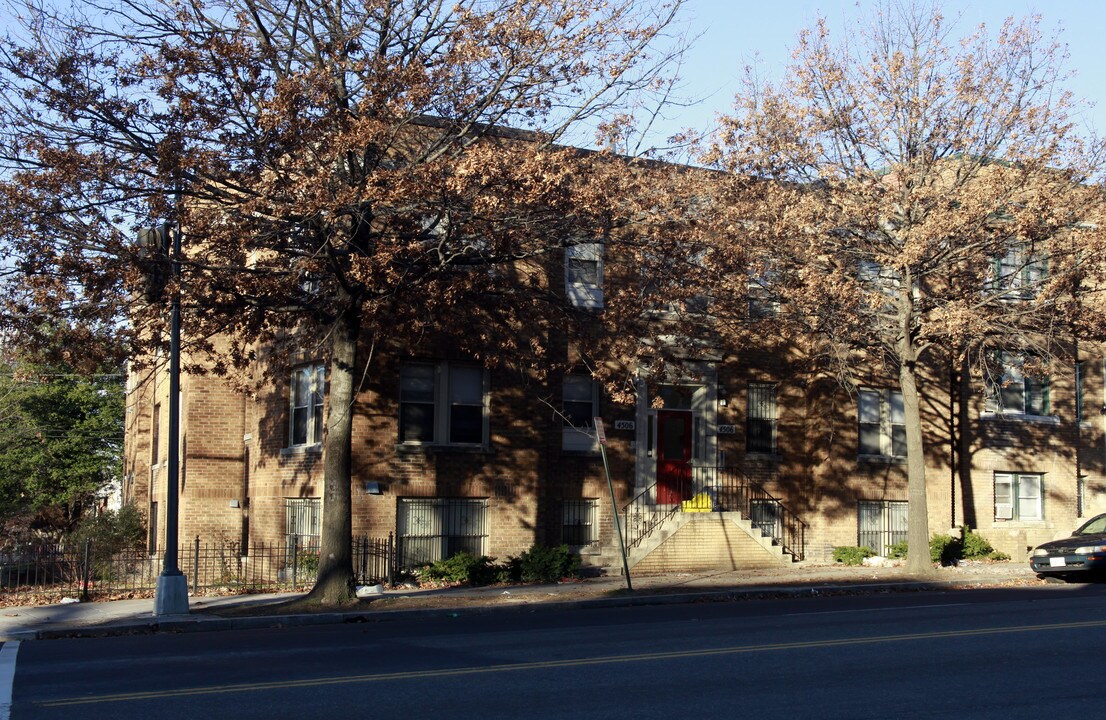 4506 Georgia Ave NW in Washington, DC - Building Photo