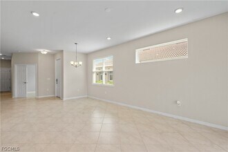 4443 Dutchess Park Rd in Ft. Myers, FL - Building Photo - Building Photo