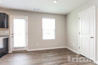 2013 Westchester Dr in Nashville, TN - Foto de edificio - Building Photo