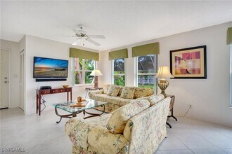 528 Club Side Dr in Naples, FL - Building Photo - Building Photo