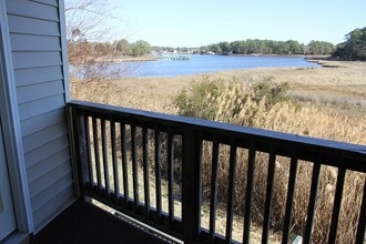 148 River Walk Ct in Hampton, VA - Building Photo - Building Photo