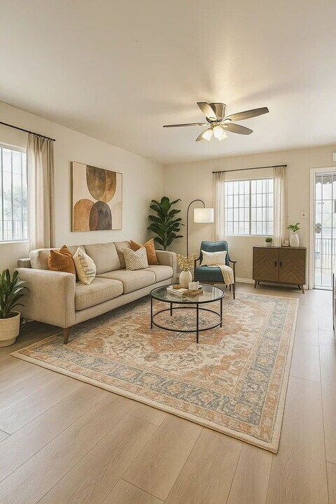 1323 W 58th St in Los Angeles, CA - Building Photo