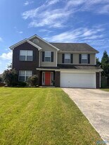 4804 SE Brownston Ct in Owens Cross Roads, AL - Building Photo