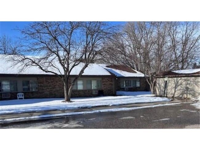 515 6th Ave SE in Glenwood, MN - Building Photo - Building Photo